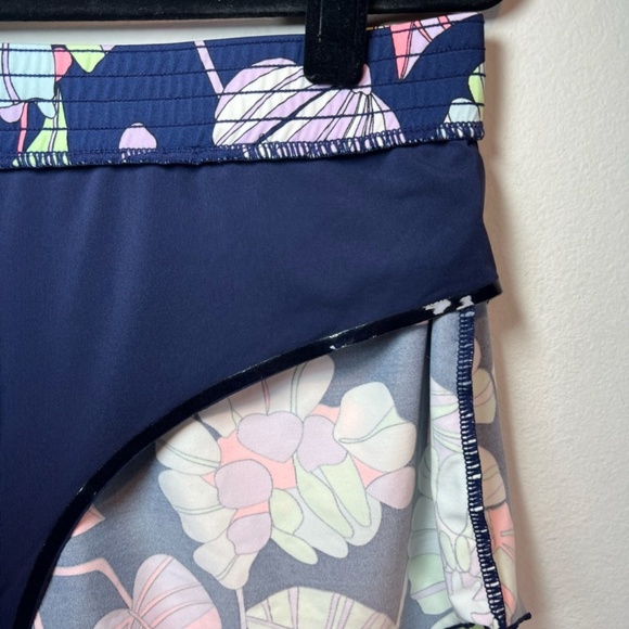 Carve Designs Floral Zelda Shorts Brigitte Navy Lined Swim Resort Women's Large - Picture 10 of 12